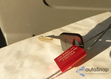 2010 Ford E-250 Commercial/Recreational z USA, uszkodzony, nr VIN 1FTNE2EW2ADA28442